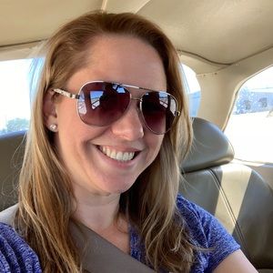 Meet your Posher, Melissa